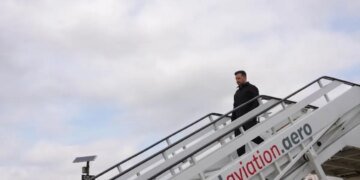 Жешув больше не в тренде:  самолет Зеленского нашел новый транзитный авиахаб