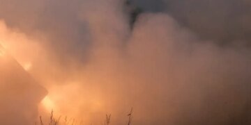 Россия атакует Украину ракетами и дронами: под угрозой находятся несколько областей