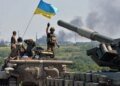 Наземные работы с пулеметом уничтожают вражеские беспилотники FPV: впечатляющие кадры