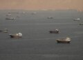 Иран закрывает Ормузский пролив: назвали причину