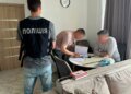 8 мужчин уехали за границу под видом «музыкантов» и не вернулись