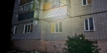 В Сумской области российский дрон нанес удар по дому многодетной семьи: есть погибшие и раненые