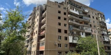 Россия ударила ФАБами по многоэтажкам в Дружковке: есть раненые