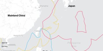 Bloomberg: Китай начал специальную морскую операцию в районе Тайваня