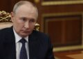 Элита РФ разочаровывается в войне, но Путину все равно – WSJ