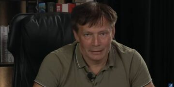 Налоговый геноцид: власть целенаправленно выдавливает украинцев из страны – Даниил Монин