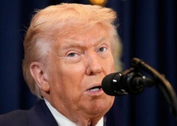 FP: Трамп разрушает Запад под лозунгом его защиты