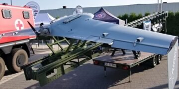 Дрон Striker долетит до Урала: польский БпЛА протестировали в Украине