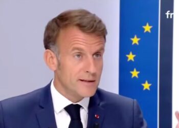 Макрон назвал три причины, которые развернули Трампа в сторону Украины