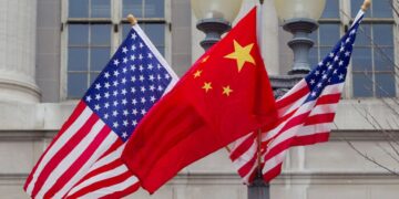 FT: США теряют роль мирового гегемона – как Британия столетия назад