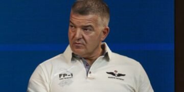 Основатель Firepoint назвал изменения в Конституцию 2004 года угрозой украинской государственности