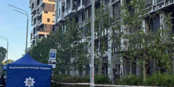 Вибухові хвилі “сколихнули” Київ: в яких районах є пошкодження