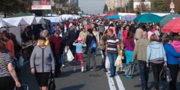 Ярмарки блокують рух водіїв: де в Києві заборонено проїзд