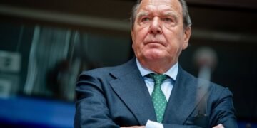 Кандидата Путина в переговорщики от ЕС заметили в Москве