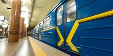 Таємниця нічного метро Києва: чому вагони зникають із платформ