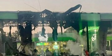 рф атакувала протягом ночі 5 АЗС на Дніпропетровщині – є загибла та поранені