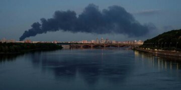 Ночной удар по Киеву: число погибших вновь возросло