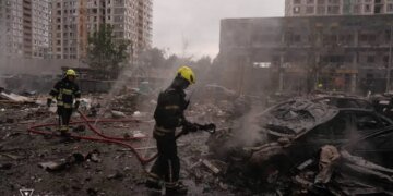 Балистика и реактивные дроны-камикадзе: Россия атакует Киев