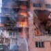 В Краматорске в результате ракетного удара разрушена часть девятиэтажного дома. ФОТО