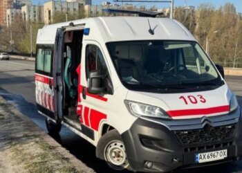 В Харькове в результате удара БПЛА по дому пострадали пять человек: среди них — 12-летний ребенок