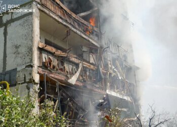 Число погибших в результате удара по Запорожью возросло до трёх. ФОТО