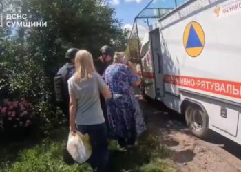 В Белопольской общине Сумской области эвакуировали троих человек. ВИДЕО