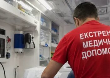 В Виннице мужчина напал с ножом на сотрудника ТЦК