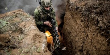 Потери противника за сутки: 1560 военнослужащих, бронетехника и НРК