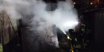 Российский беспилотник атаковал Запорожье: возник крупный пожар