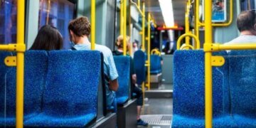 Київ чекають масштабні зміни руху транспорту: які маршрути опиняться під обмеженнями