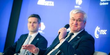 Украина бьет по России без разрешений третьих сторон: Сибига рассказал о динамике войны и контактах с Китаем