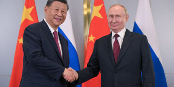 WSJ: Китай тихо готовится к жизни после Путина – Пекин уже выстраивает связи с его преемниками