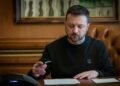 Зеленский подписал продление мобилизации и военного положения еще на 90 дней