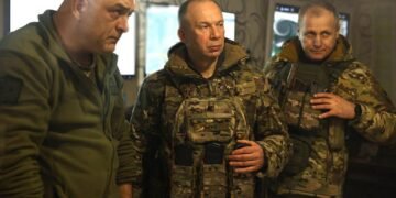 Учат за границей, критикуют дома: парадокс отношения к украинским генералам