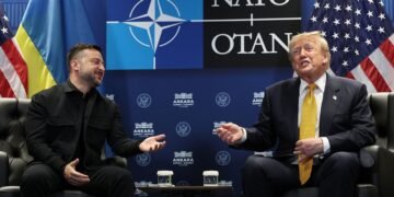 Трампу понравилась встреча с Зеленским, их отношения совсем другие, – Госдеп