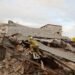 Вибиті вікна та пошкоджене житло: у Києві розгорнули пункт допомоги після обстрілу