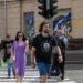 Пешеход еще не ступил на “зебру”: обязан ли водитель остановиться