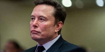 Маск рассказал, как Россия получила Starlink для использования в войне против Украины