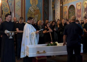 Смертельний удар по виставці під Києвом: у столиці попрощалися з полковницею УДО