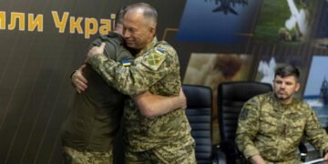 Сырский передал должность Драпатому и заявил о “новом этапе” впереди