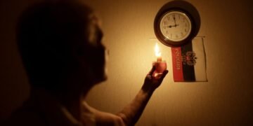 Севастополь нырнул в темноту, оккупанты назвали это “технологическим нарушением”