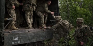 Некоторым военным будут выплачивать по 50 тысяч гривен в месяц, – Свириденко