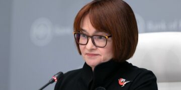 The Times: удары по НПЗ толкают экономику России к эндшпилю