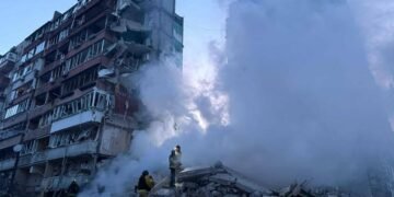 Приліт у Києві: покроково, що робити мешканцям пошкодженого будинку