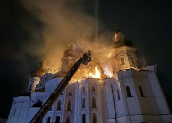 $730 тисяч для Лаври: Швейцарія допоможе зберегти святиню Києва