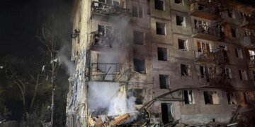 Атака на столицу: повреждены дома в пяти районах Киева, число жертв растет. ФОТО