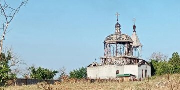 Россияне разрушили храм Рождества Богородицы в Дарьевке в Херсонской области