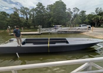 В США научились “печатать” морские дроны (фото)