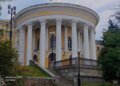 Частная собственность на государственный памятник: суд вернул Октябрьский дворец Украине