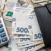 Средняя зарплата в Украине достигла 30 тысяч: где платят больше всего
